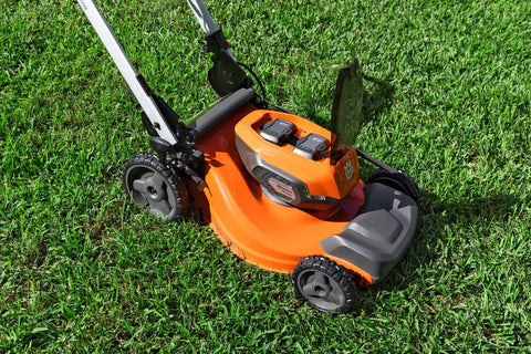 Husqvarna LE-322R Lawn Xpert (tool only)