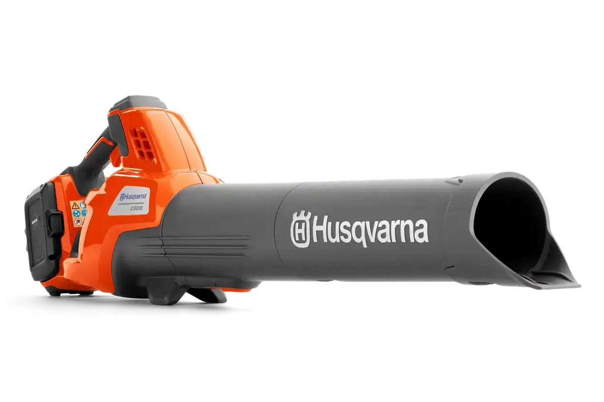 Husqvarna 230iB (battery and charger included)