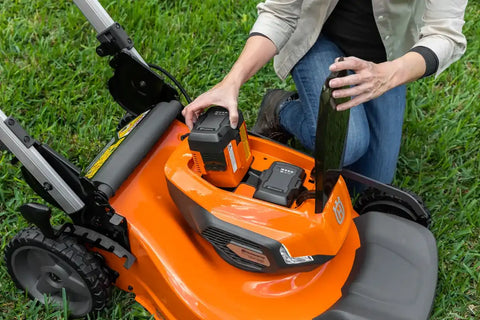 Husqvarna LE-322R Lawn Xpert (tool only)